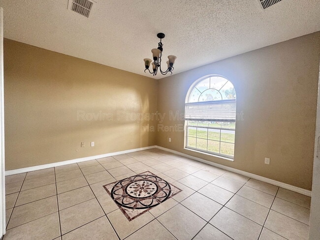 Building Photo - 127 Appian Way