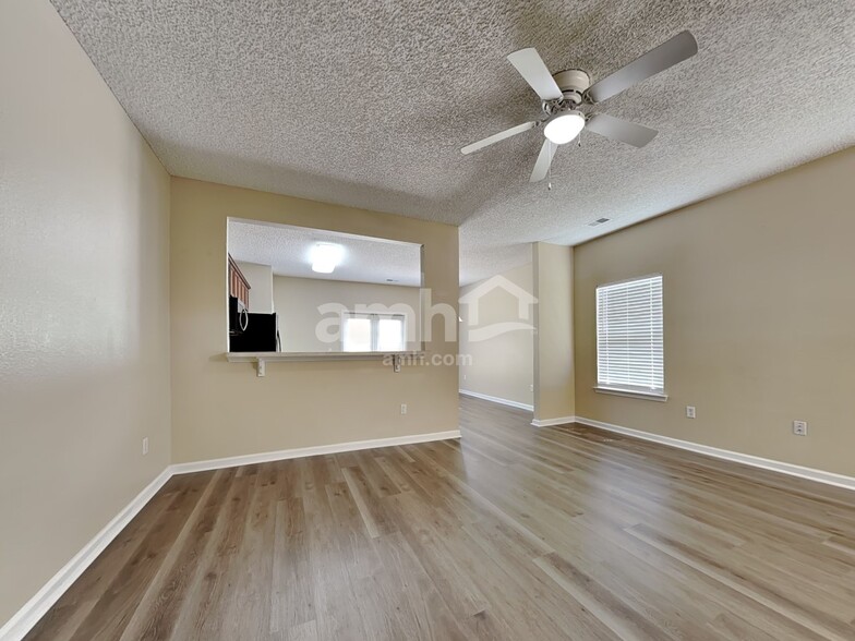 Building Photo - 103 Alexander Way