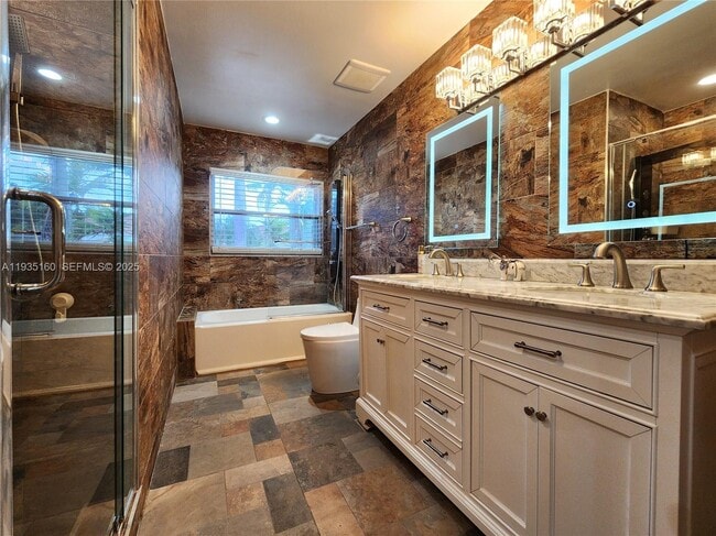 Building Photo - 21028 NE 34th Ct