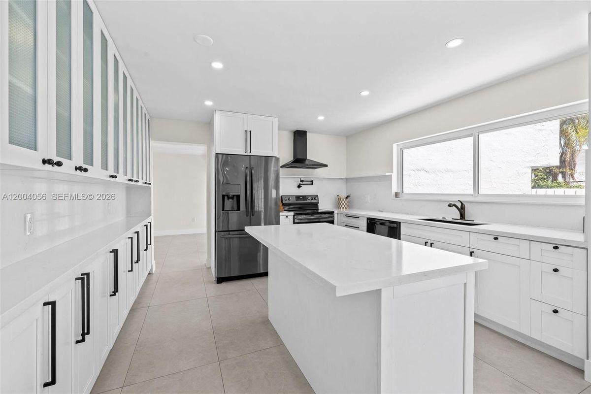 Building Photo - 9547 SW 146th Pl