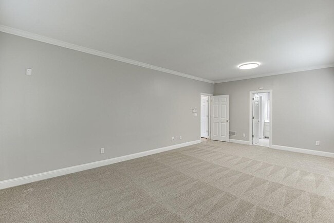 Building Photo - 9345 Riverclub Pkwy