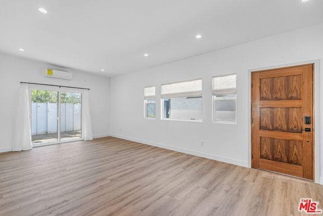 Building Photo - 1454 Yosemite Dr