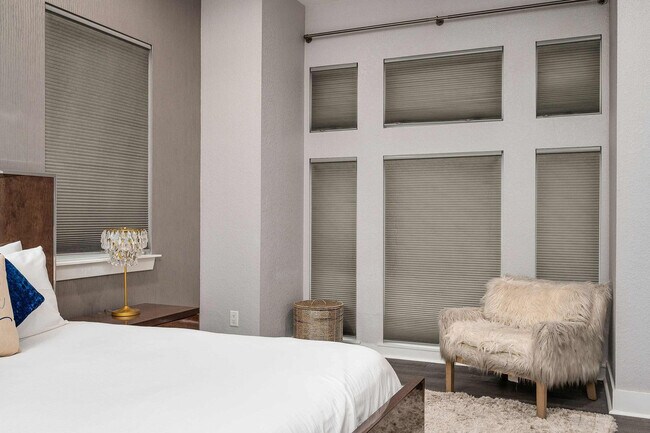 Building Photo - 748 Desert Mountain Ct