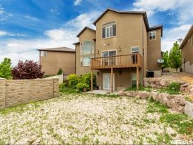 Building Photo - Unique 2 Story Home w attached 2 car