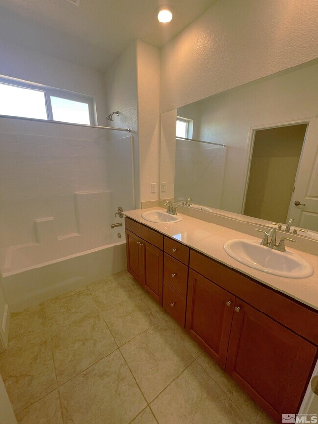 Building Photo - 7255 Rutherford Dr