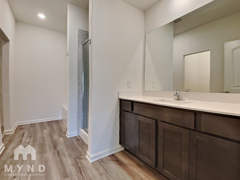 Building Photo - 3014 Boran Dr