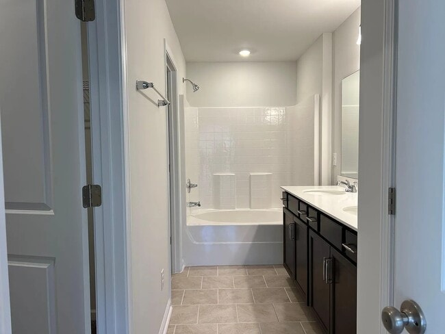 Building Photo - 548 Kingfisher Ct