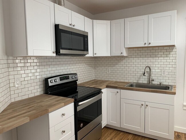Building Photo - Beautiful 1bedroom on Sheridan