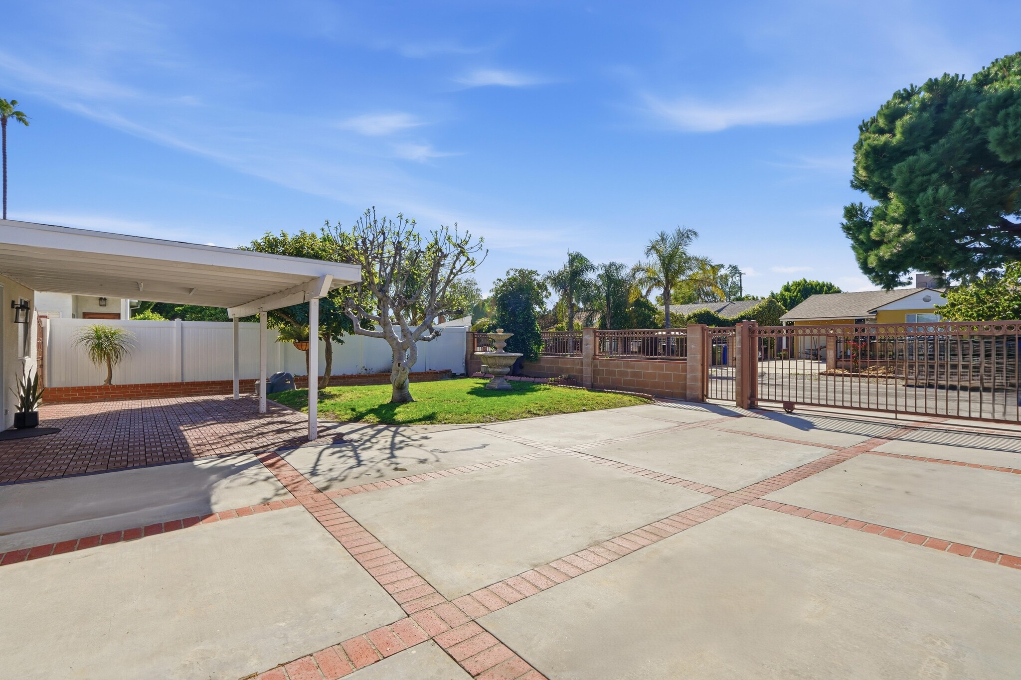 Building Photo - 6120 Case Ave