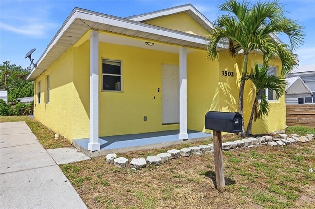 Building Photo - 3502 19th St W