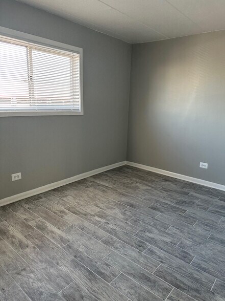 Building Photo - 1316 Carol St