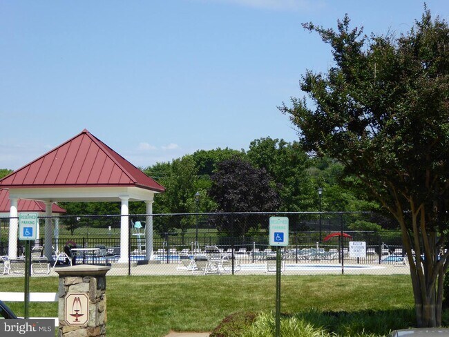 Building Photo - 13438 Fountain Club Dr