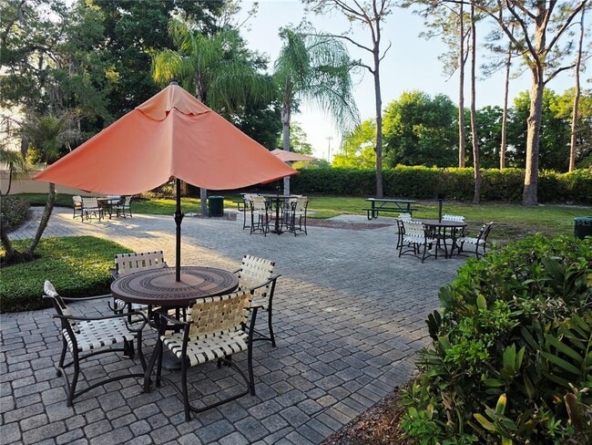 Building Photo - 7543 Sugar Bend Dr