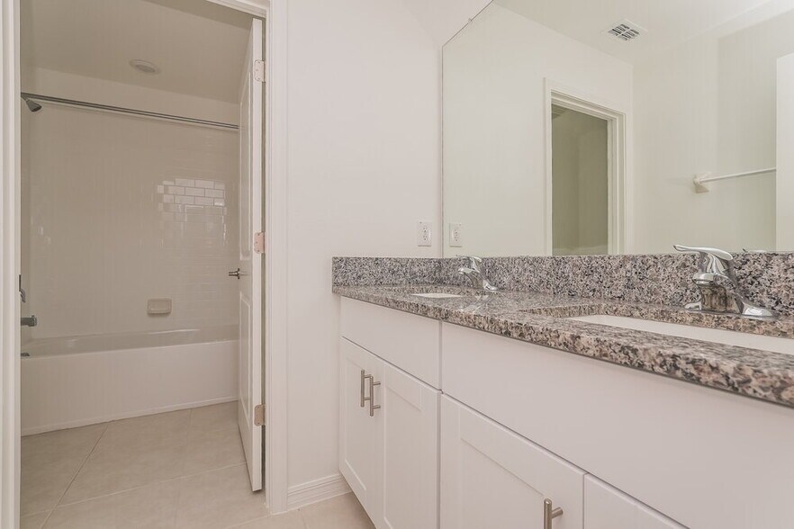 Building Photo - 17919 Blissful Stars Dr