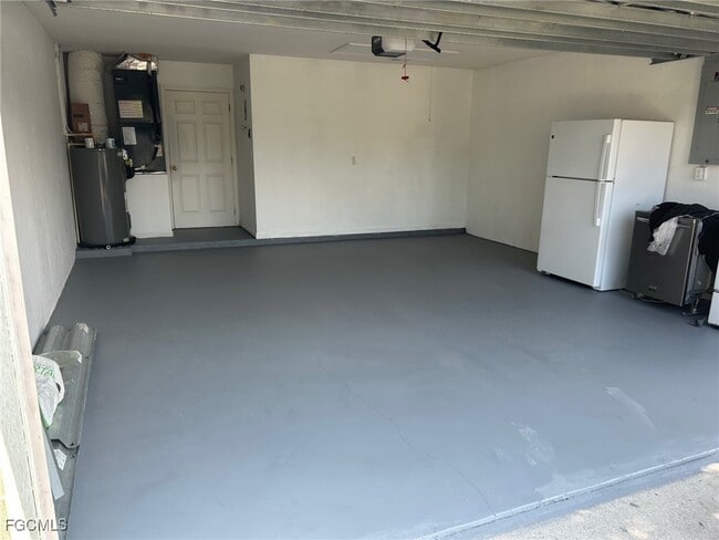 Building Photo - 4364 Avian Avenue