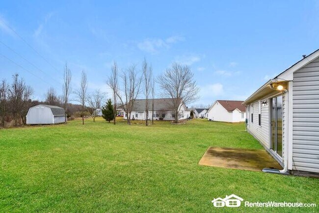Building Photo - Nice 3 bedroom 2 bath