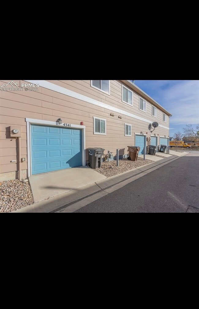 Building Photo - 4341 River Line Grv