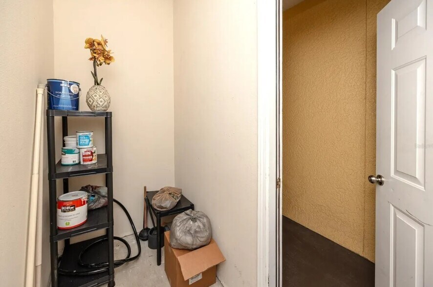 Building Photo - 10764 70th Ave