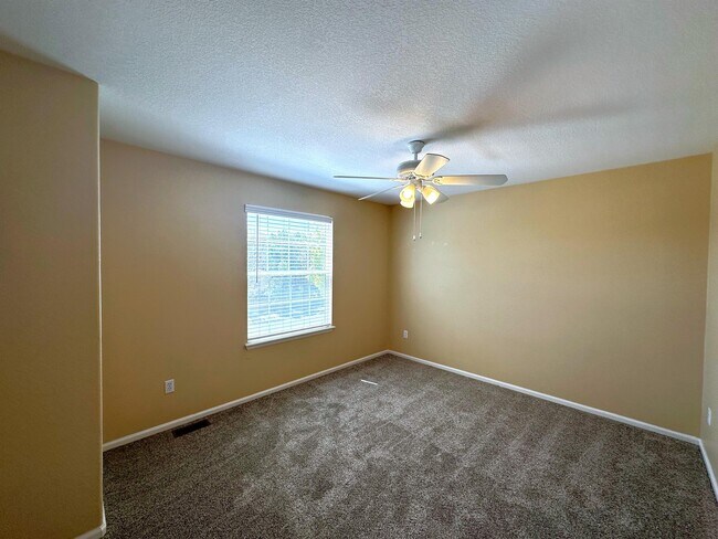 Building Photo - 16740 Firebrick Dr