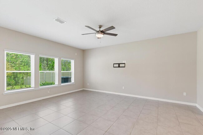 Building Photo - 230 Starnberg Ct