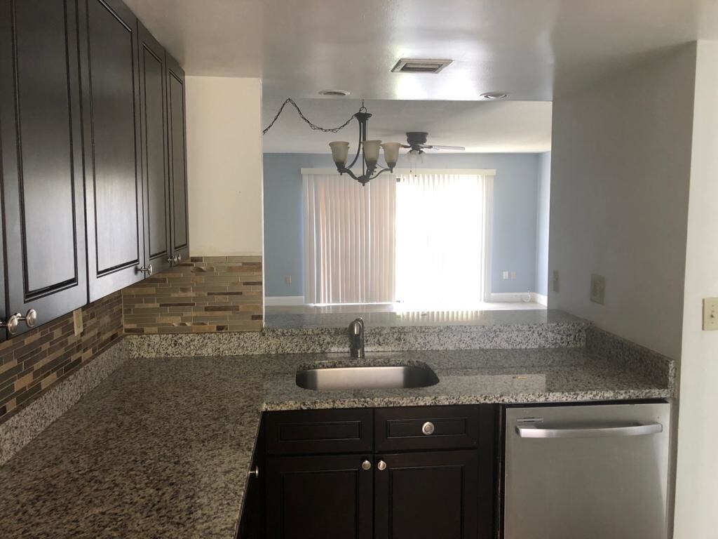 Building Photo - 7795 Grande St