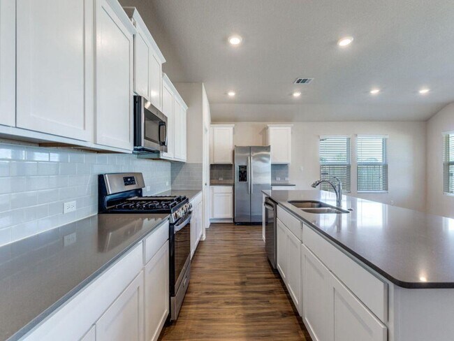 Building Photo - 114 Isaac Millsaps Trl