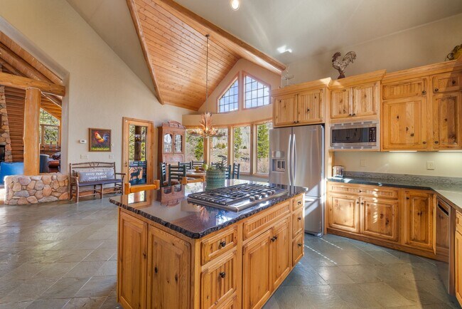 Building Photo - New to the market!  Log home in Frisco!  L...