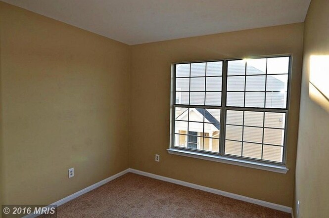 Building Photo - 10911 Postern Ct