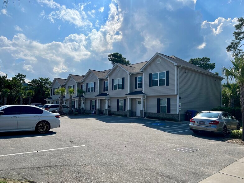 Building Photo - 609 37th Ave N