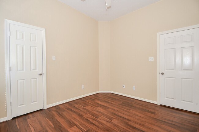 Building Photo - 20916 Sunrise Pine View Ln