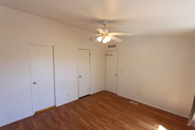 Building Photo - Bright 3-Bedroom Home with Fenced Yard + Detached 2-Car Garage