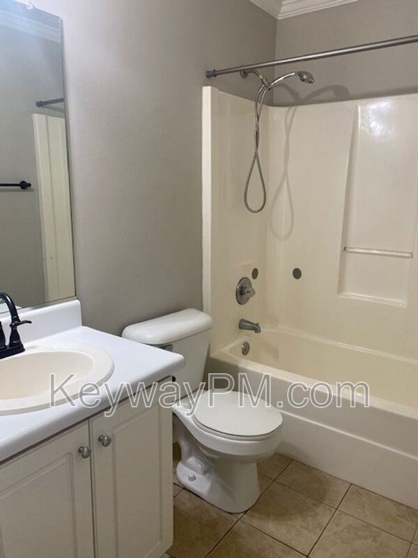 Building Photo - 3049 Abba Dr