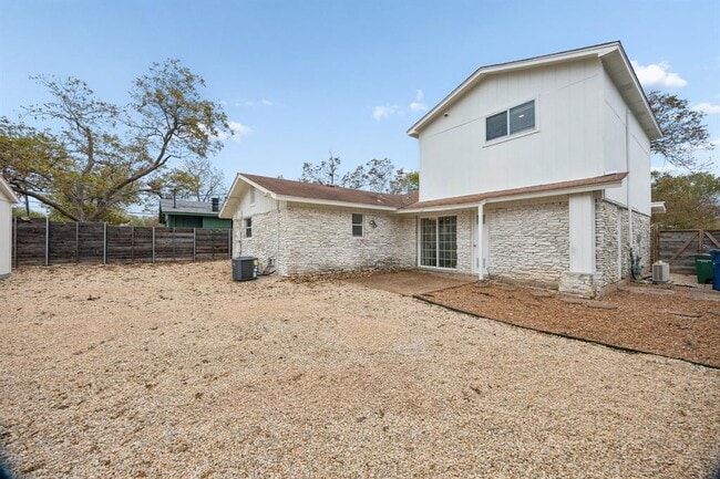 Building Photo - 8505 Spearman Dr