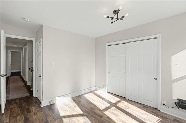 Building Photo - 515 Harrison Ave