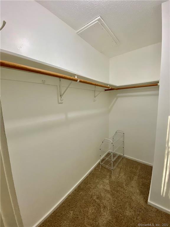 Building Photo - 2401 Mill Pond Dr