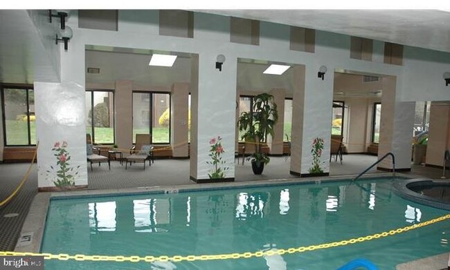 Building Photo - 5100 Convent Ln