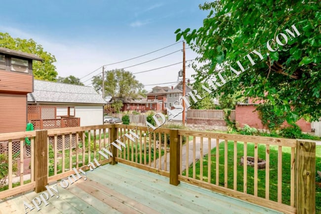 Building Photo - Inviting 3 Bedroom Close to Everything-Coming SOON!!
