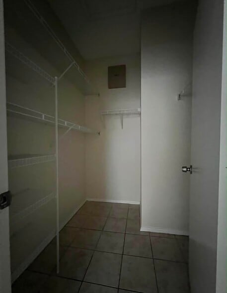 Building Photo - 13294 Summerton Dr