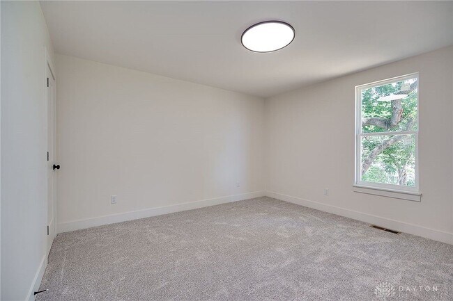 Building Photo - 4249 Pleasant View Ave