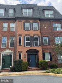 Building Photo - 1415 Trafalgar Ln