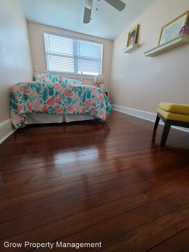 Building Photo - 2 br, 1.5 bath House - 929 Sigel Street