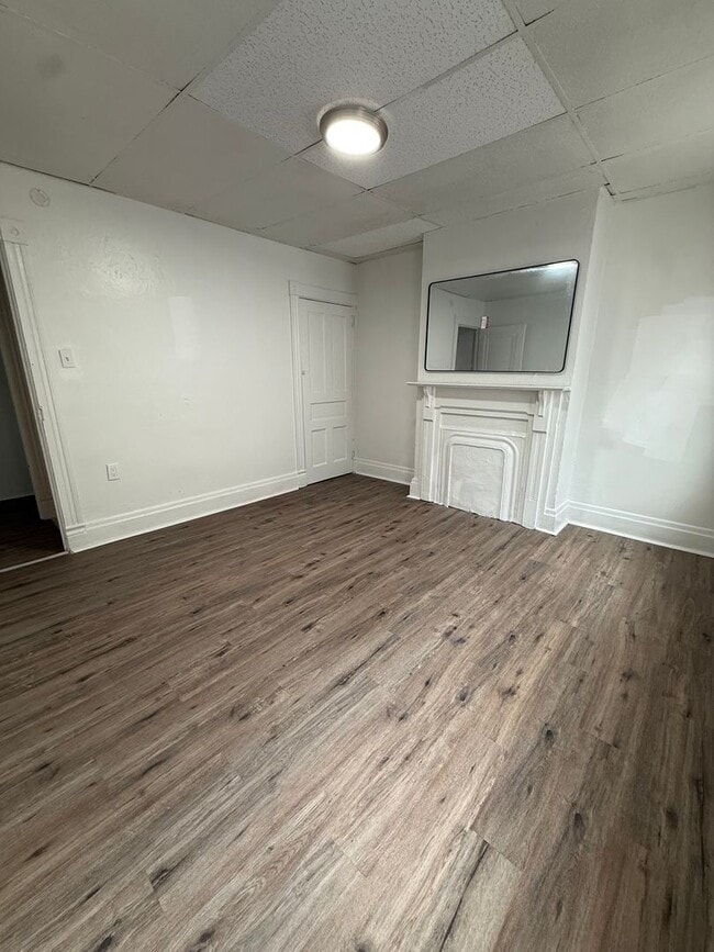 Building Photo - Brighton Heights 2-Bedroom Townhome – Quiet Living with Easy Downtown Access