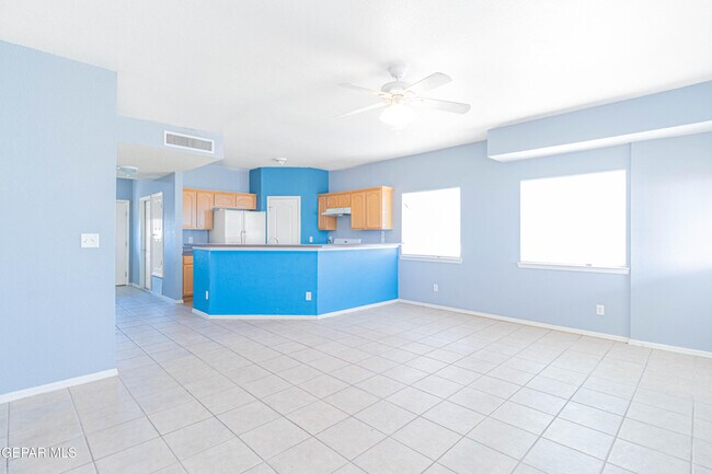 Building Photo - 5917 Cielo Del Rey Pl