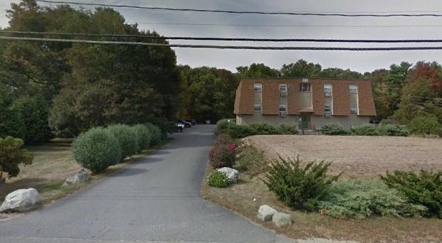 Primary Photo - 553 Turnpike St