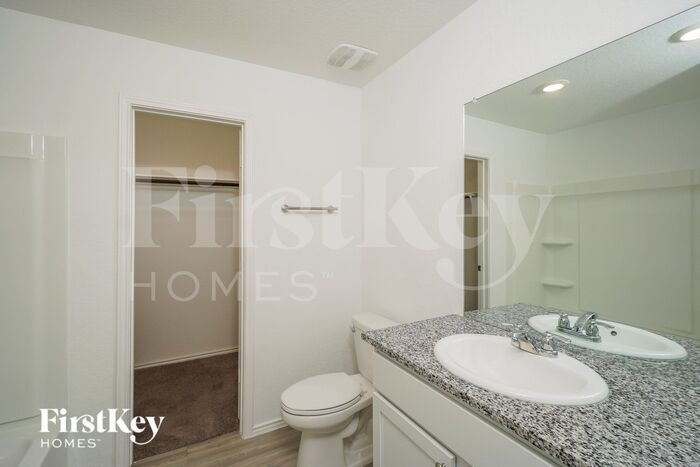 Building Photo - 2438 Double Oak Dr