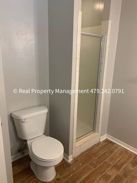 Building Photo - 9812 Meandering Way