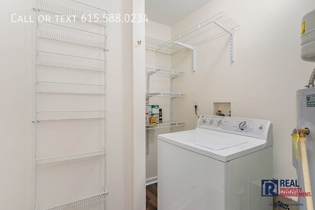 Building Photo - 123 Villa View Ct