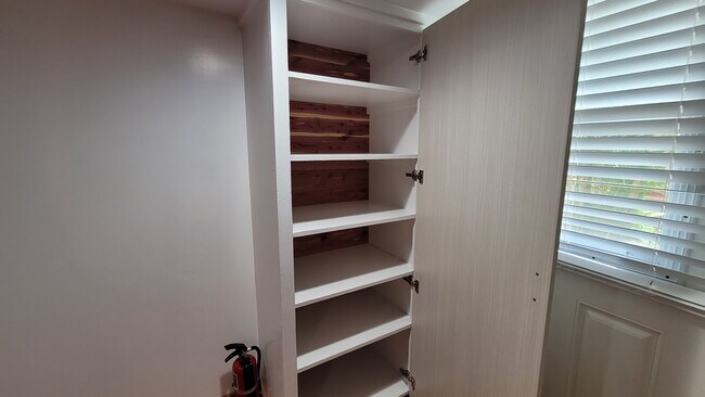 Building Photo - 4115 Sierra Dr