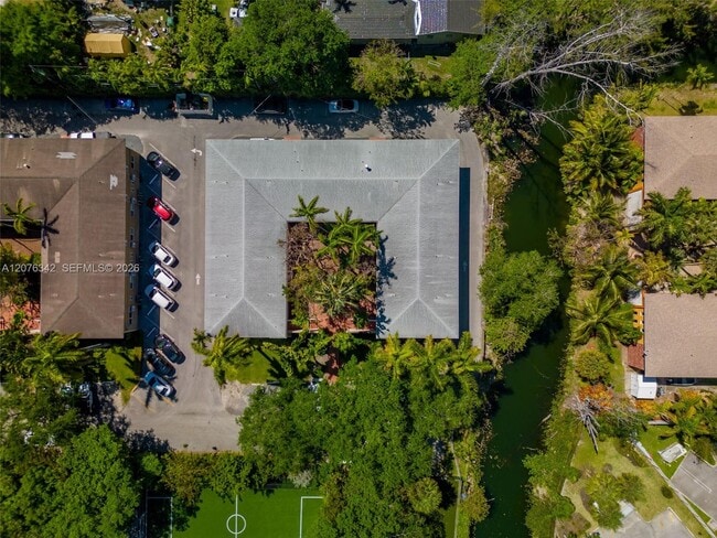 Building Photo - 6330 SW 79th St