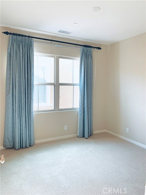 Building Photo - 30 Somerton
